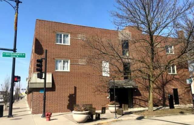 6400 N Sacramento - 6400 North Sacramento Avenue, Chicago, IL 60645