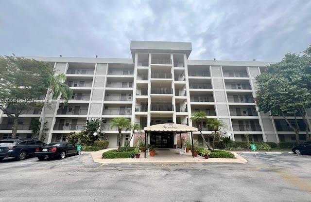 Photo of 3000 S Course Dr