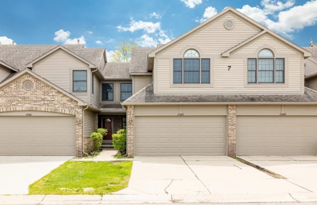 45085 Horseshoe Circle - 45085 Horseshoe Drive, Wayne County, MI 48187