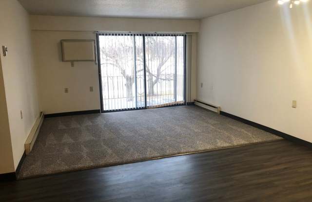 1440 Dakota Dr. N.