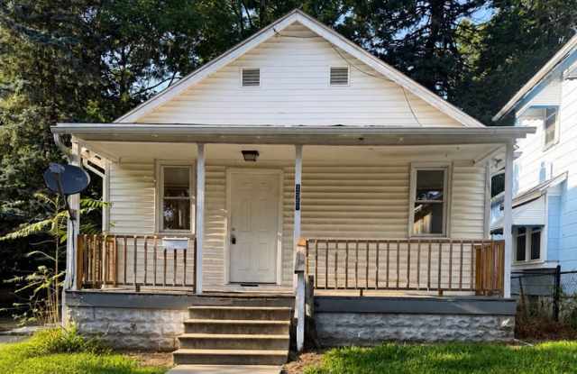 2 Bedroom 1 Bathroom Home for Rent!