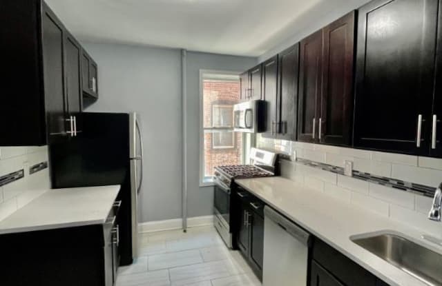 646 Bergen Ave 3L - 646 Bergen Avenue, Jersey City, NJ 07304