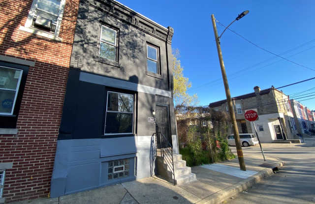 2303 N CLEVELAND STREET