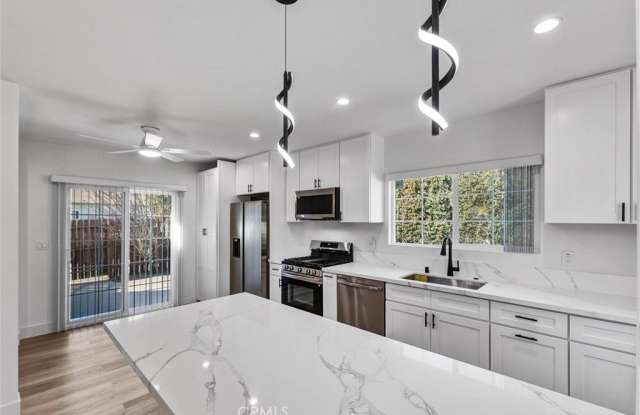 742 W Orangethorpe # A Avenue