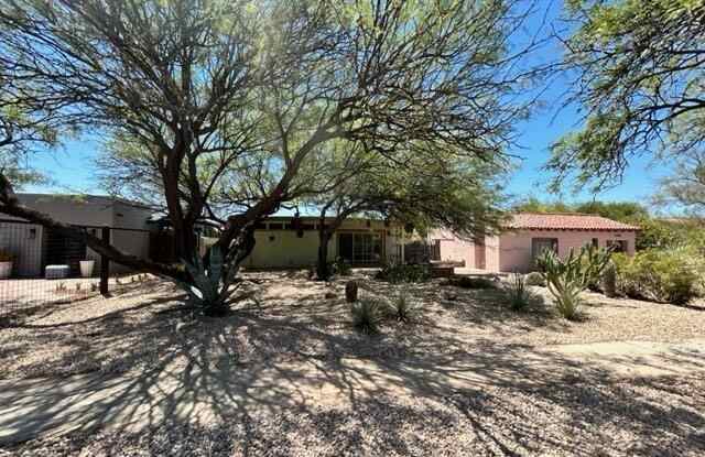 2420 E 5th Street