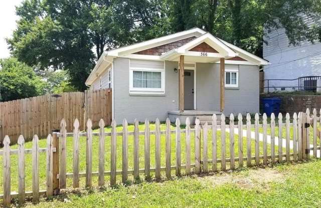 Photo of 566 Rockwell Street SW