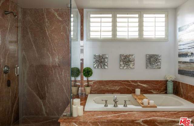 138 Channel Pointe Court