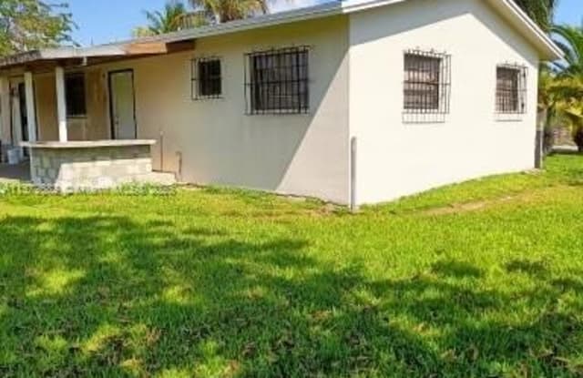 639 SW 3rd Ter - 639 Southwest 3rd Terrace, Florida City, FL 33034