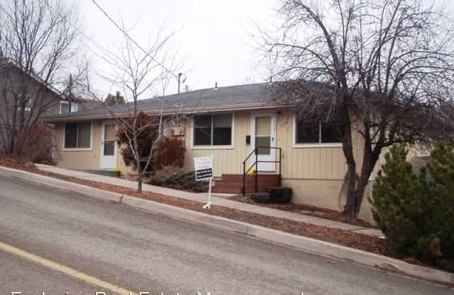 305 N 3rd Street - 305 North 3rd Street, Klamath Falls, OR 97601