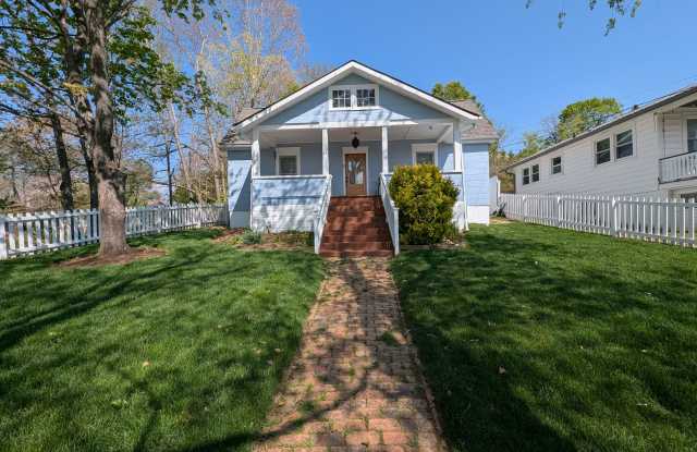 Photo of 24 Woodrow Ave