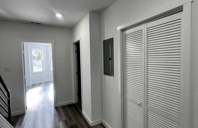 1551 CHURCH Street unit: 2