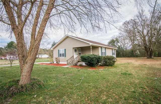 406 Britt Street - 406 Britt Street, Bladenboro, NC 28320