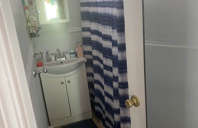 562 Privilege Street