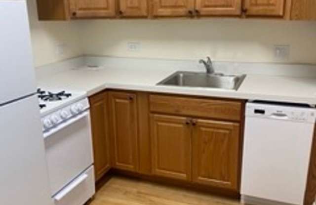 NEW Kitchen and Bath - Amazing Studio with Private Sleeping Space (see video)