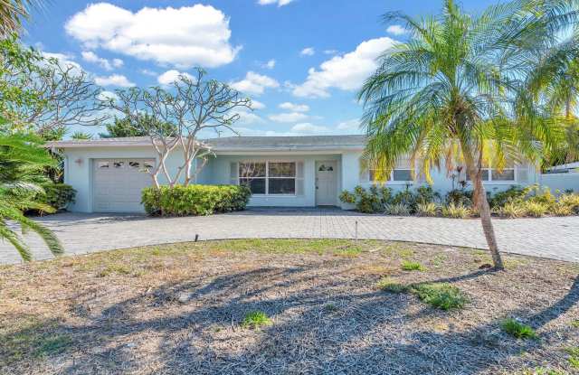 3bed/2bath Home Off Treasure Island Causeway, Unbeatable Location!! - 10237 Tarpon Drive, Treasure Island, FL 33706