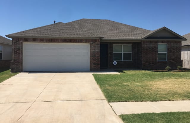 1857 Land Run Dr - 1857 Land Run Dr, El Reno, OK 73036