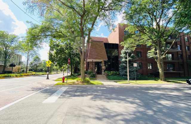 Photo of 5200 Oakton St Apt 109