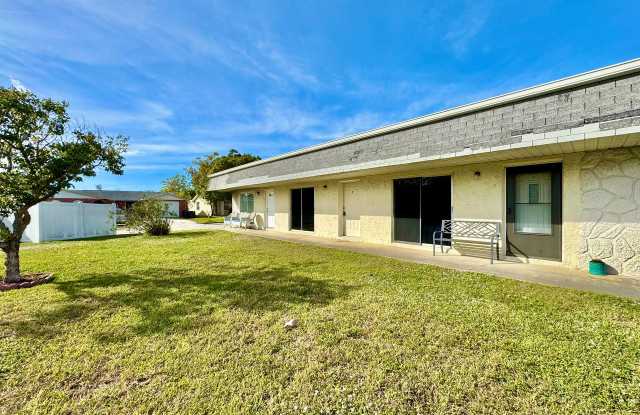 Photo of 9805 Hidden Ln Apt 2