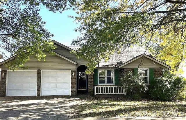 821 West Rosewood Drive