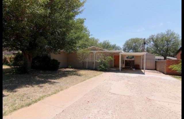 Photo of Pre Leasing for fall 2026!