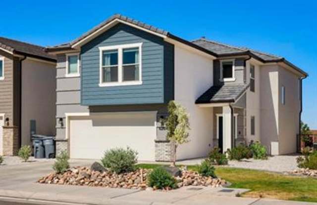 Beautiful 4-Bedroom Modern Home in St. George
