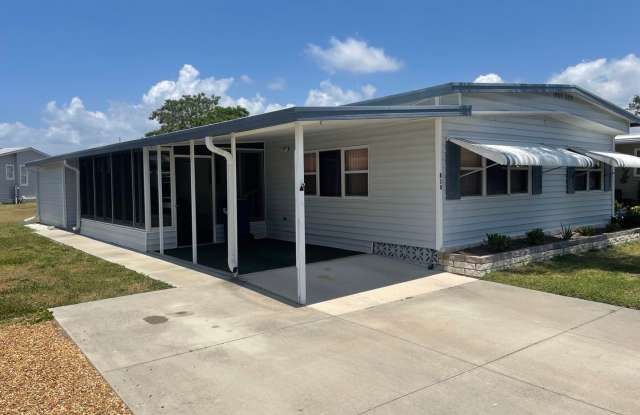 55+ Community, Spacious, furnished, 3bed/2 bath manufactured home in Bradenton, Florida - For Rent photos photos