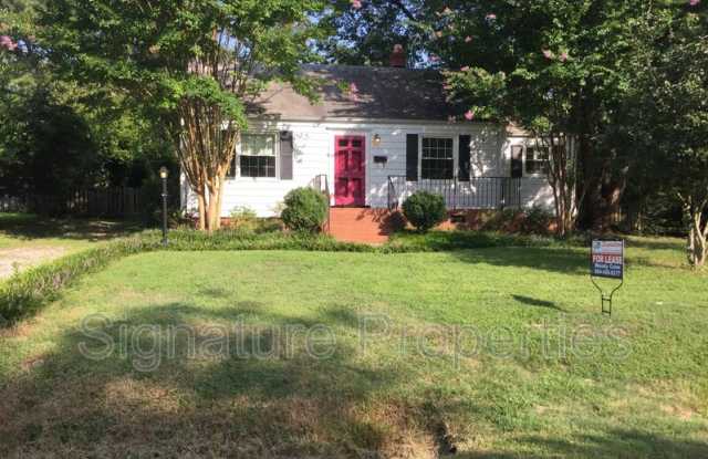 Photo of 1201 Foxcroft Rd