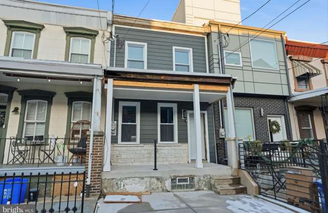 2037 E CUMBERLAND Street