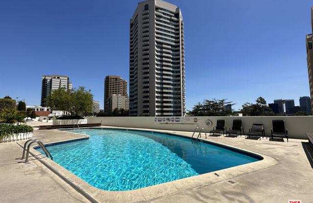 Photo of 10501 Wilshire Boulevard