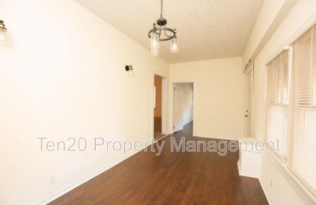 2111 Summerville Rd.