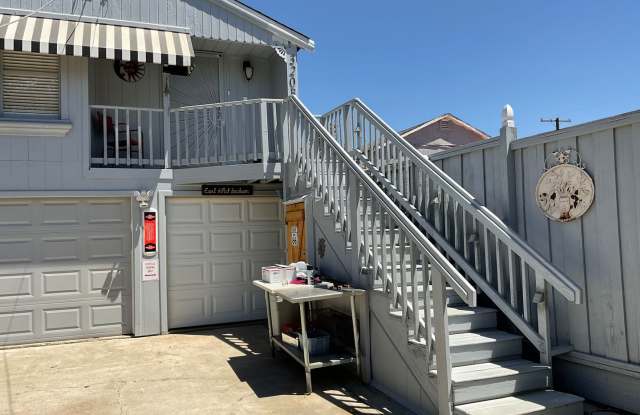 Cozy Oakley Private Home Upstairs!