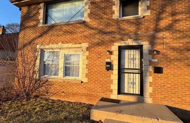 6518-6520 West Hampton Avenue - 1