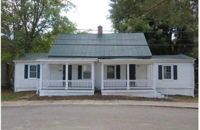 Photo of 21506 Pannill Street unit: 2