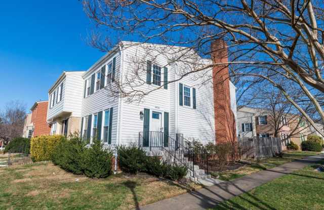 9932 LONGFORD COURT