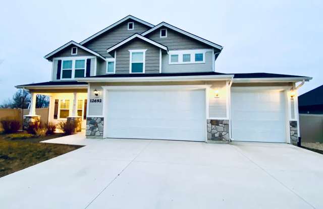 Photo of Beautiful 4 Bedroom, 4 Car Garage With RV Parking in Star