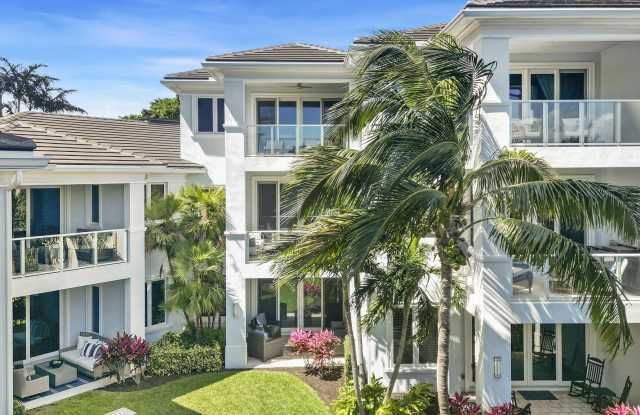 114 Water Club Court N