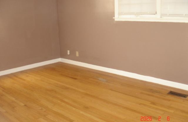 3 bed 2 bath brick rancher