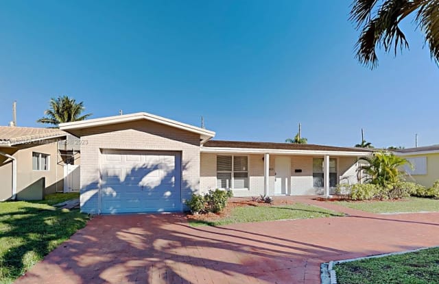 4825 Washington St - 4825 Washington Street, Hollywood, FL 33021