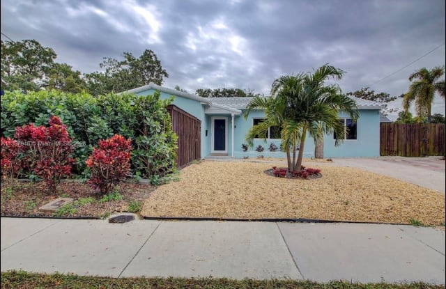 320 SW 11th Ct - 320 Southwest 11th Court, Fort Lauderdale, FL 33315