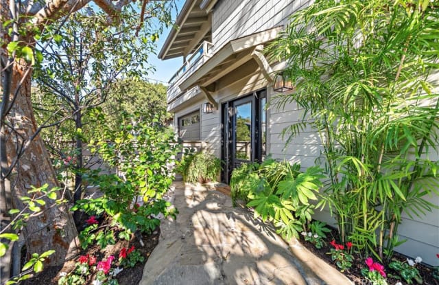 496 Pearl Street - 496 Pearl Street, Laguna Beach, CA 92651