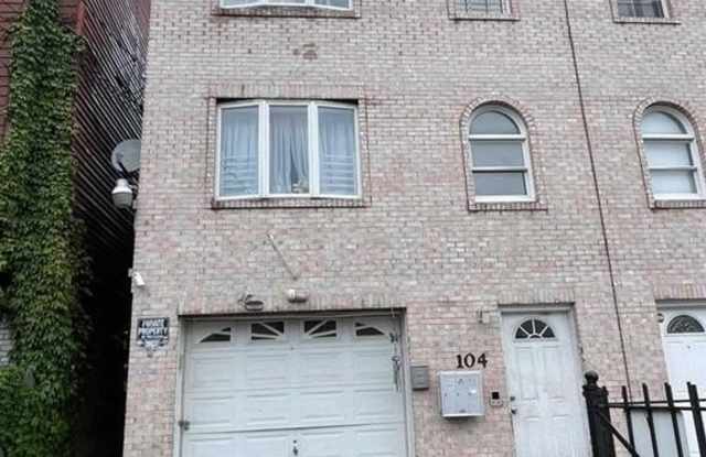 104 Clinton Avenue 3