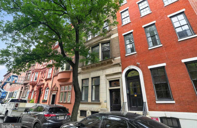1919 SPRUCE Street
