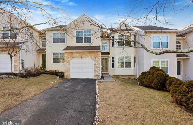 220 PRIMROSE Lane