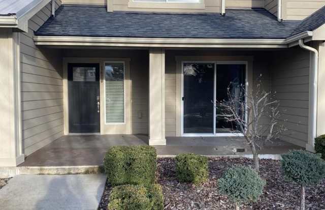 1610 North Holl Boulevard