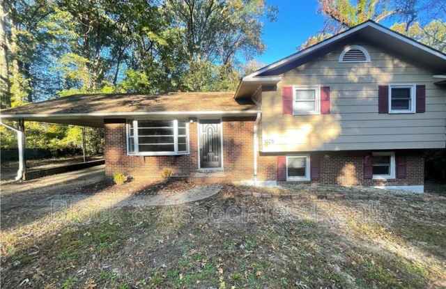 Photo of 1025 North Hill Road