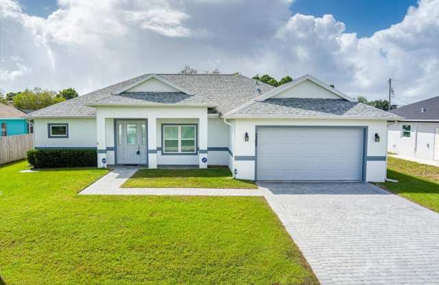 5362 Northwest Akbar Terrace