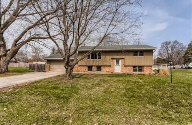 11233 Nevada Avenue N - 11233 Nevada Avenue North, Champlin, MN 55316