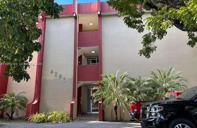 4265 NW South Tamiami Canal Dr