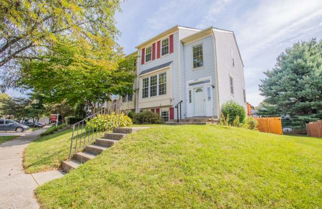 Photo of 3 BR/2 Full BA  2 Half BA EOG Townhome in Gaithersburg!