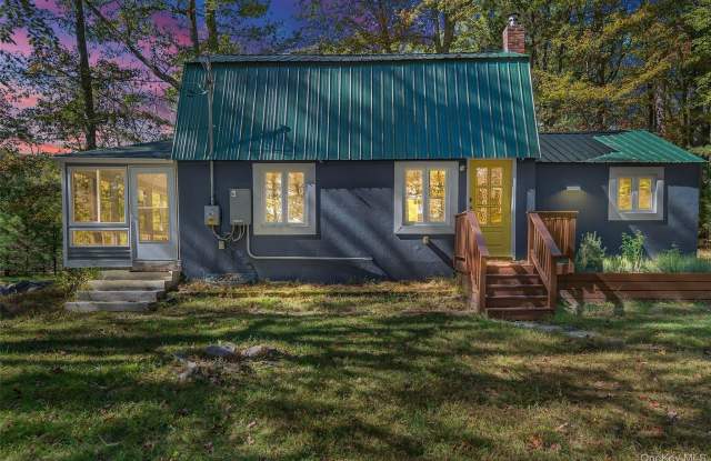 Photo of 24 Old Westbrookville Road